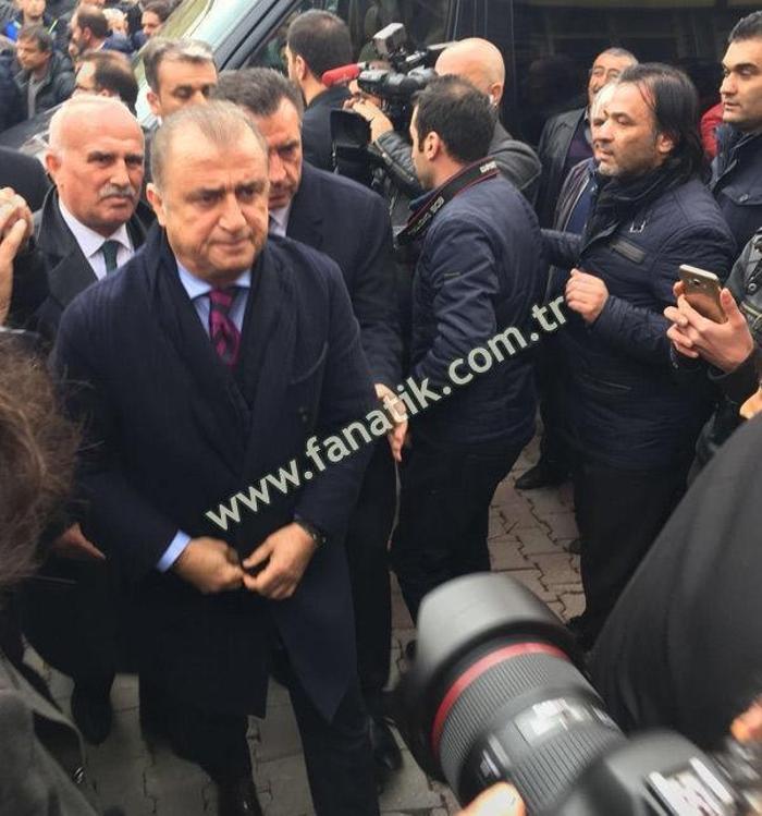 Umut Bulutun babası Kemal Bulutun cenazesinden kareler...