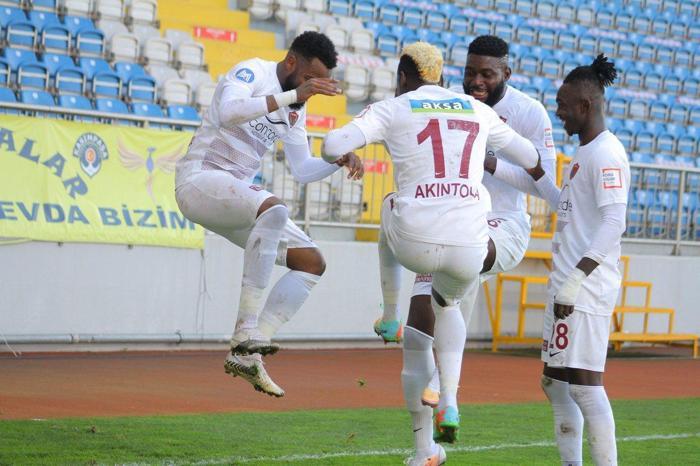 Beşiktaşta Sergen Yalçından son dakika kararı Forvette kim oynayacak
