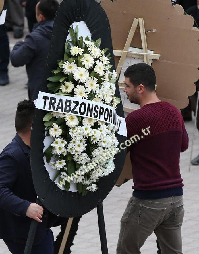 Umut Bulutun babası Kemal Bulutun cenazesinden kareler...