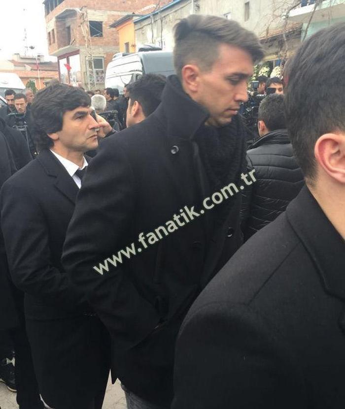 Umut Bulutun babası Kemal Bulutun cenazesinden kareler...