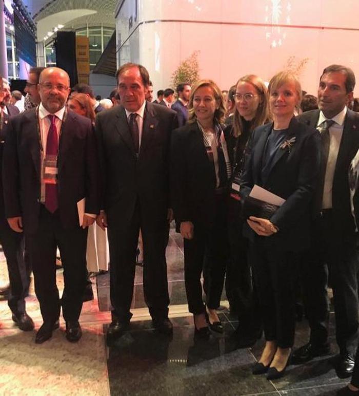 Yeni havalimanı törenle açıldı