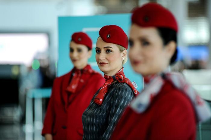Yeni havalimanı törenle açıldı