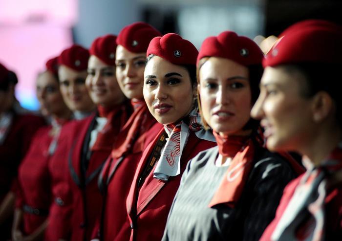 Yeni havalimanı törenle açıldı