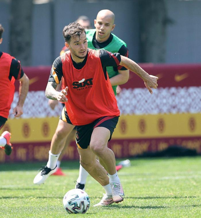 Galatasarayda son dakika Yedlin müjdesi