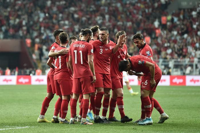 Fanatik yazarlarının Türkiye - Andorra maçı yorumları
