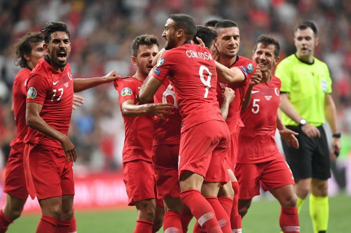 Fanatik yazarlarının Türkiye - Andorra maçı yorumları