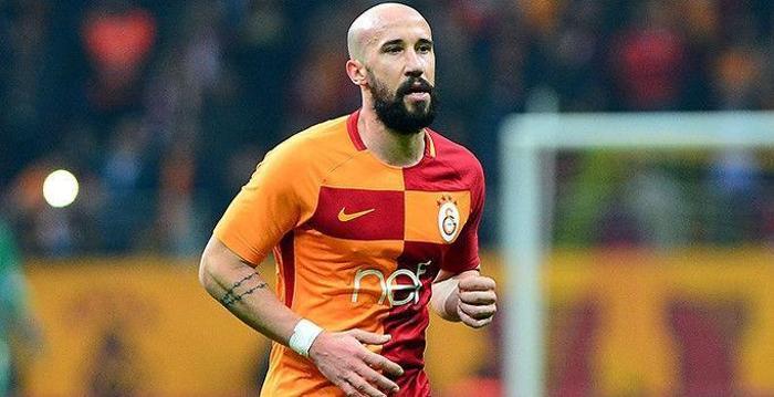 Ünlü futbolcuların boyları Sizce hangisi daha uzun