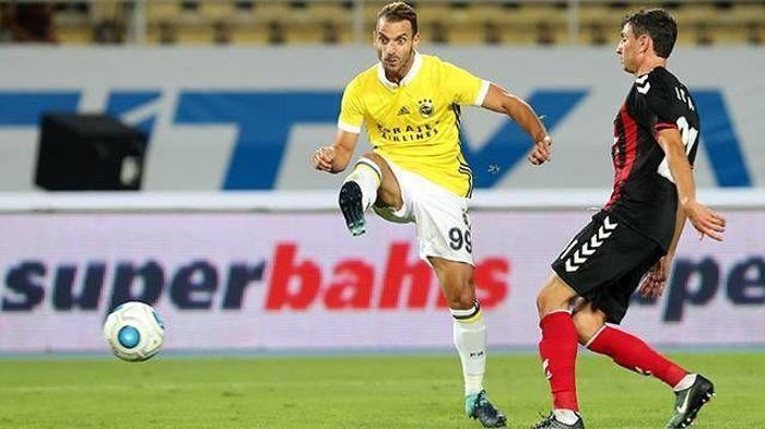 Ünlü futbolcuların boyları Sizce hangisi daha uzun