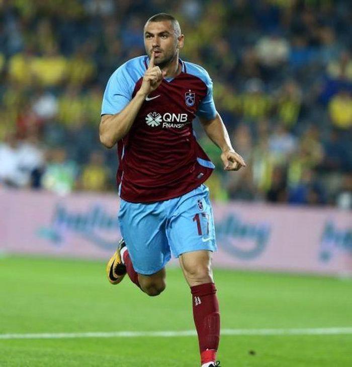 Ünlü futbolcuların boyları Sizce hangisi daha uzun