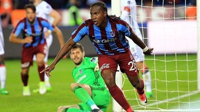 Ünlü futbolcuların boyları Sizce hangisi daha uzun
