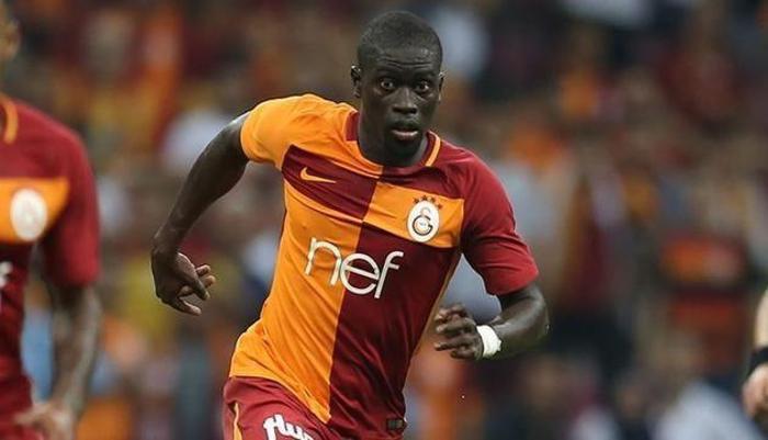 Ünlü futbolcuların boyları Sizce hangisi daha uzun