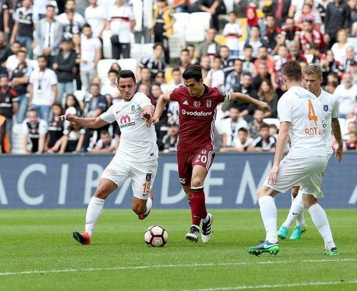 Ünlü futbolcuların boyları Sizce hangisi daha uzun