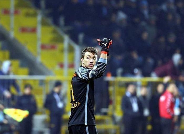 Ünlü futbolcuların boyları Sizce hangisi daha uzun