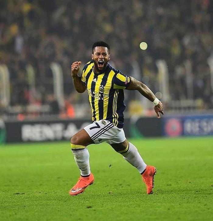 Ünlü futbolcuların boyları Sizce hangisi daha uzun