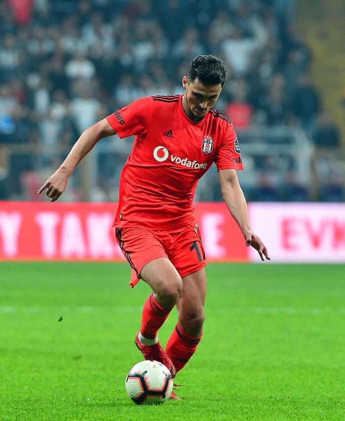 Egemen atılmıştı (Deniz Çoban)