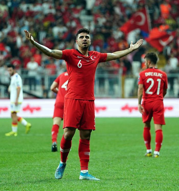 Türkiye-Andorra maçından kareler