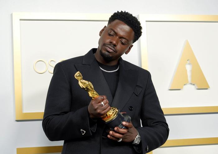 Oscar 2021in kazananları belli oldu Oscarda ödülleri Nomadland ve Mank topladı