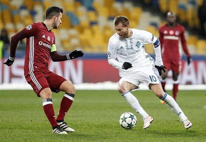 Ünlü futbolcuların boyları Sizce hangisi daha uzun