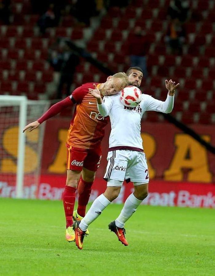 Ünlü futbolcuların boyları Sizce hangisi daha uzun