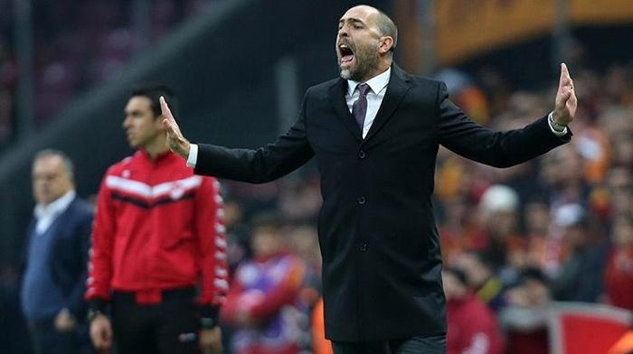 ERMAN ÖZGÜR (FANATİK)