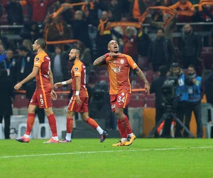 Ünlü futbolcuların boyları Sizce hangisi daha uzun