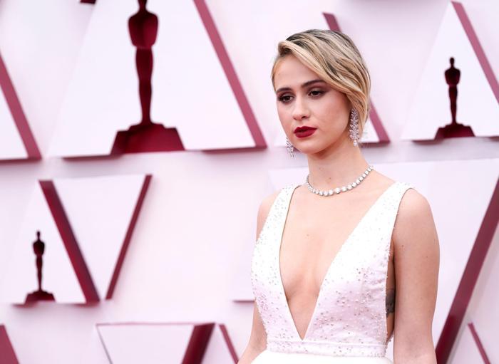 2021 Oscar Ödüllerinde kırmızı halı şıklığı