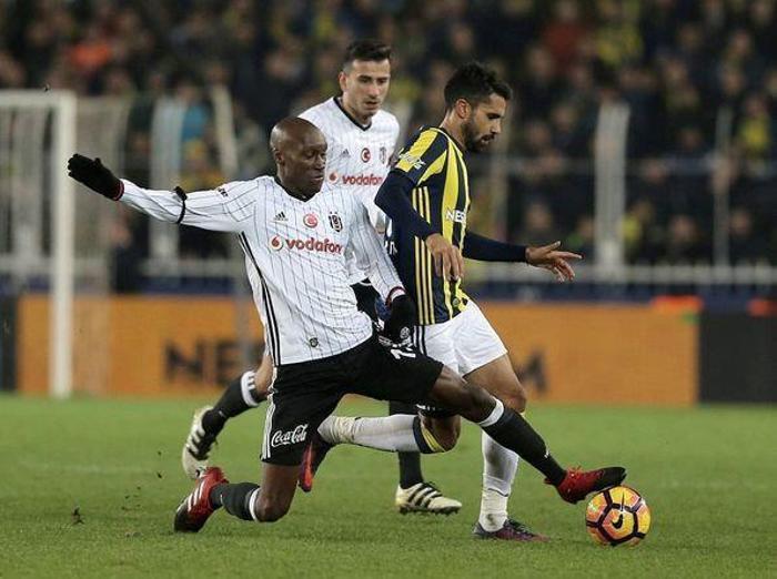 Ünlü futbolcuların boyları Sizce hangisi daha uzun