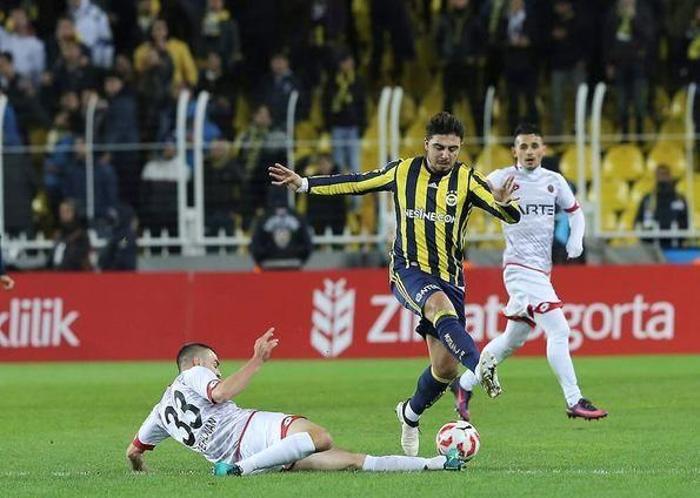 Ünlü futbolcuların boyları Sizce hangisi daha uzun