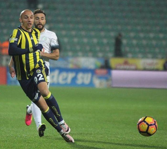 Ünlü futbolcuların boyları Sizce hangisi daha uzun