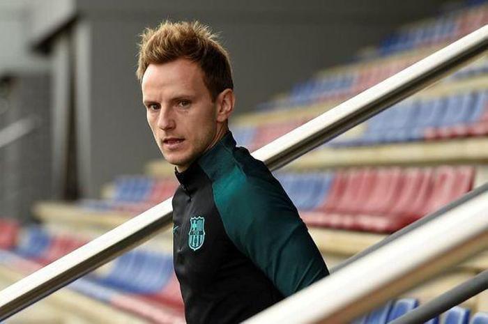 Ünlü futbolcuların boyları Sizce hangisi daha uzun