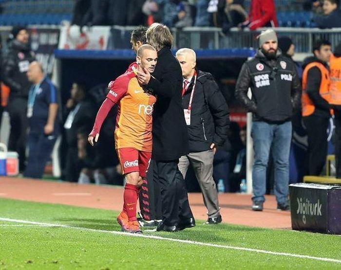 Ünlü futbolcuların boyları Sizce hangisi daha uzun