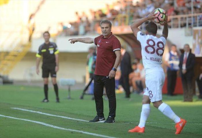Ünlü futbolcuların boyları Sizce hangisi daha uzun