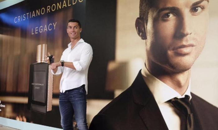 Cristiano Ronaldonun kendine ait markaları