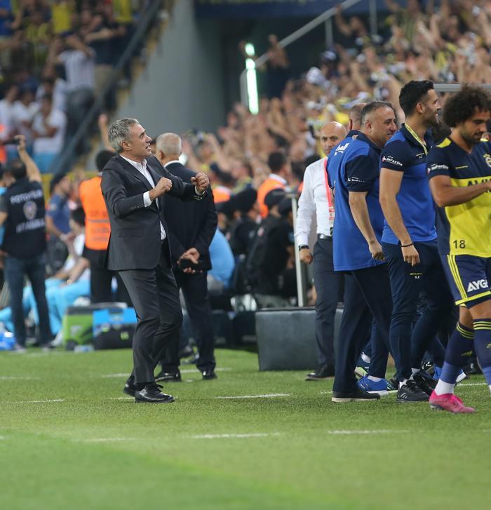 Fenerbahçede Ersun Yanalın yüzü artık gülüyor