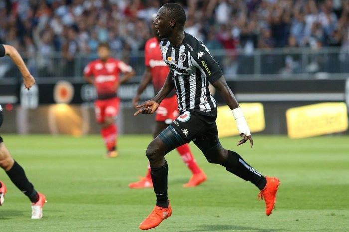 Forvet avı başladı: Konate ve Famara