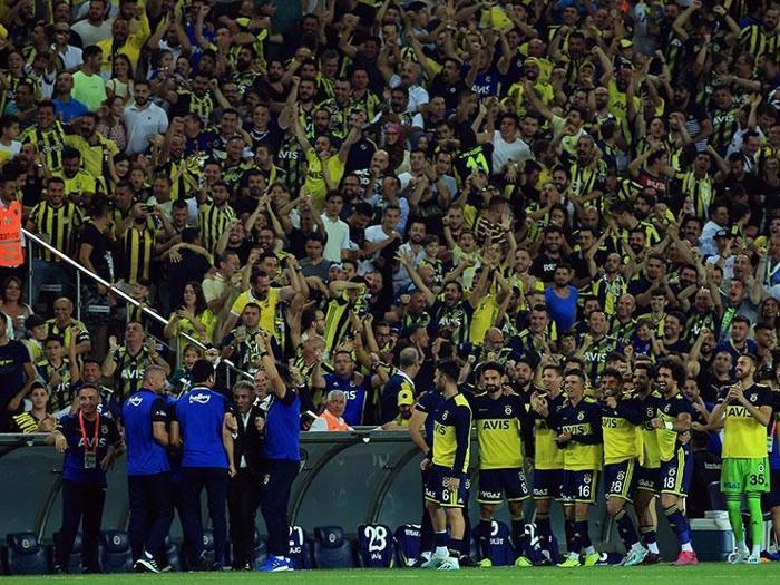 Fenerbahçede Ersun Yanalın yüzü artık gülüyor