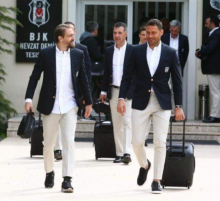 Beşiktaş, Fransaya gitti