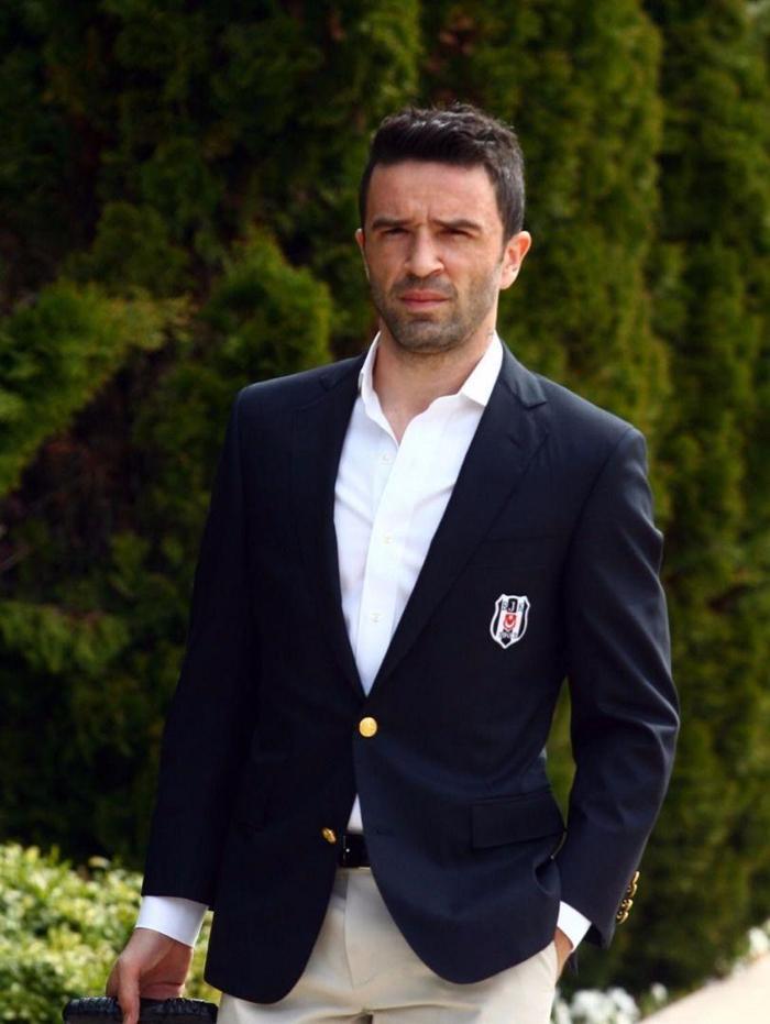 Beşiktaş, Fransaya gitti
