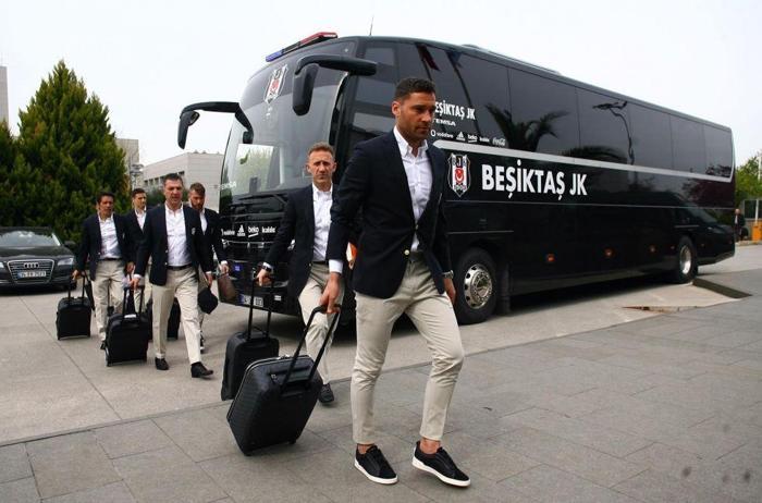 Beşiktaş, Fransaya gitti