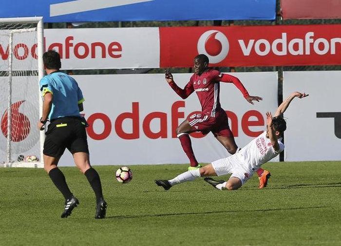 Beşiktaştan Demba Ba için flaş karar