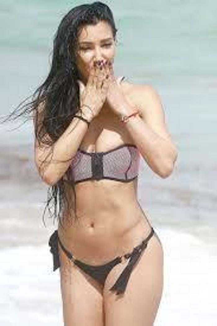 Almanyanın Kim Kardashianı Metisha Schaefer Miamide