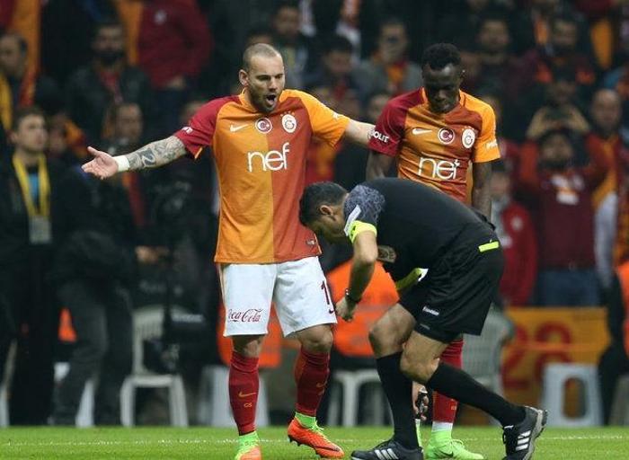 Sezon sonunda birisi yolcu