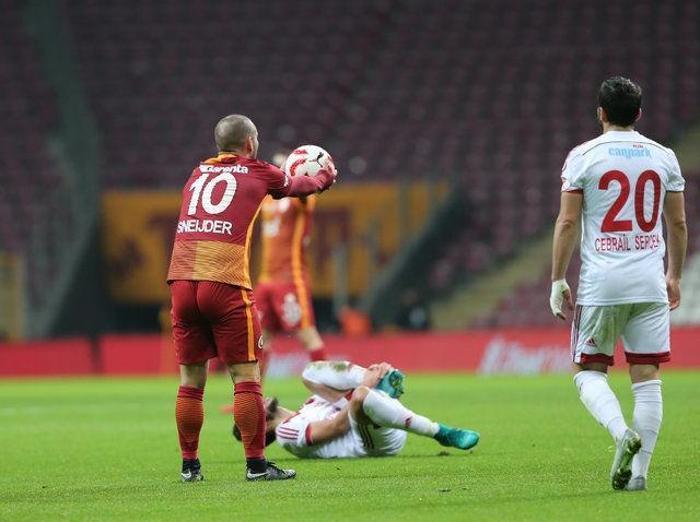 Sezon sonunda birisi yolcu