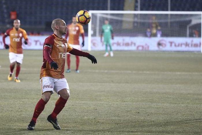 Sezon sonunda birisi yolcu