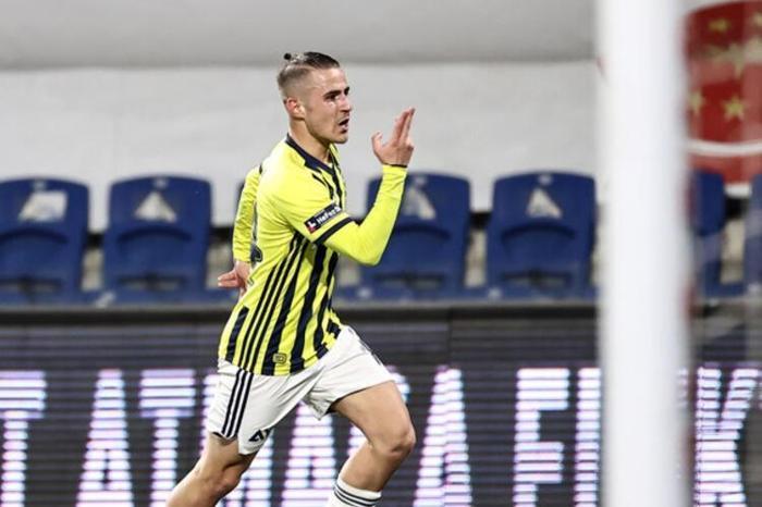 Son dakika - Fenerbahçede sürpriz teknik adam kararı
