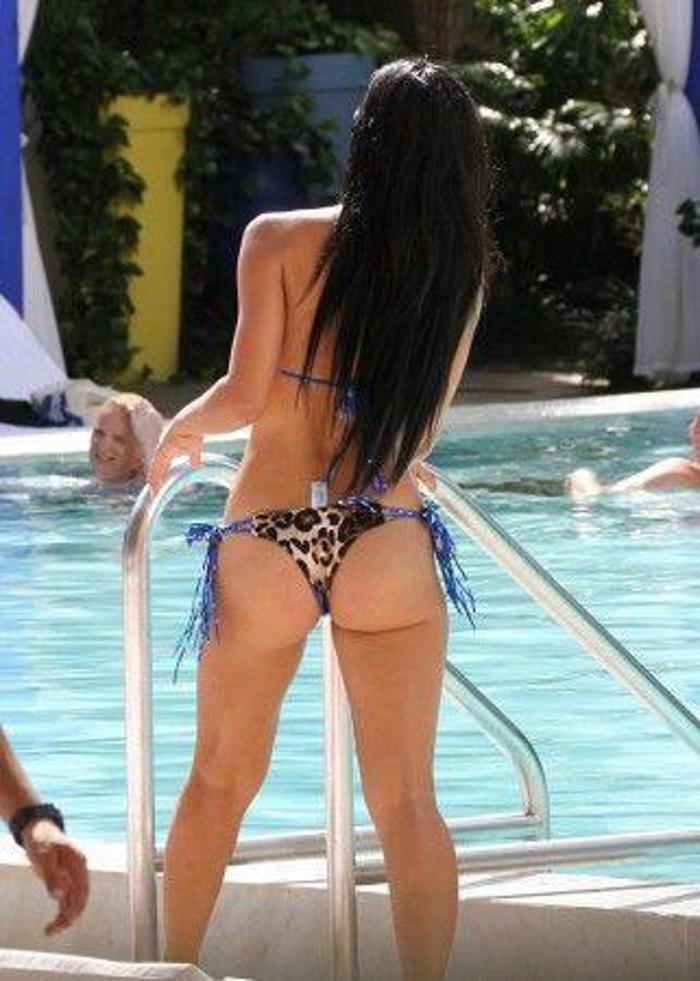 Almanyanın Kim Kardashianı Metisha Schaefer Miamide
