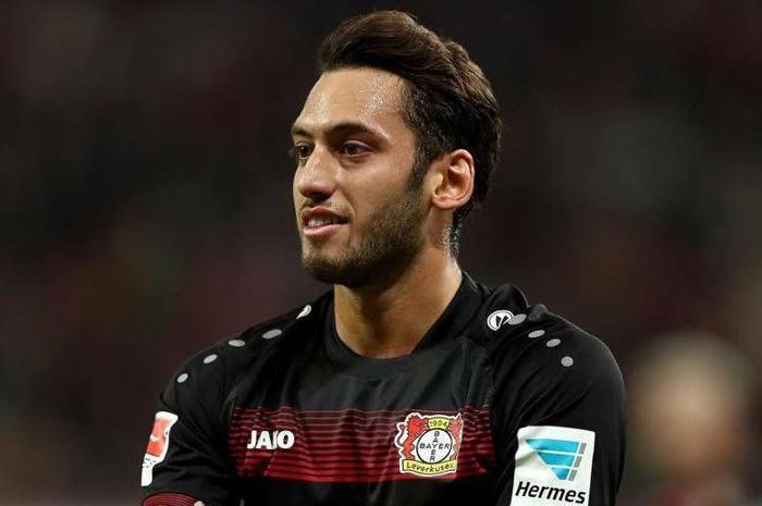HAKAN ÇALHANOĞLU - Forma giydiği takımlar: Karlsruher, Hamburg, Leverkusen