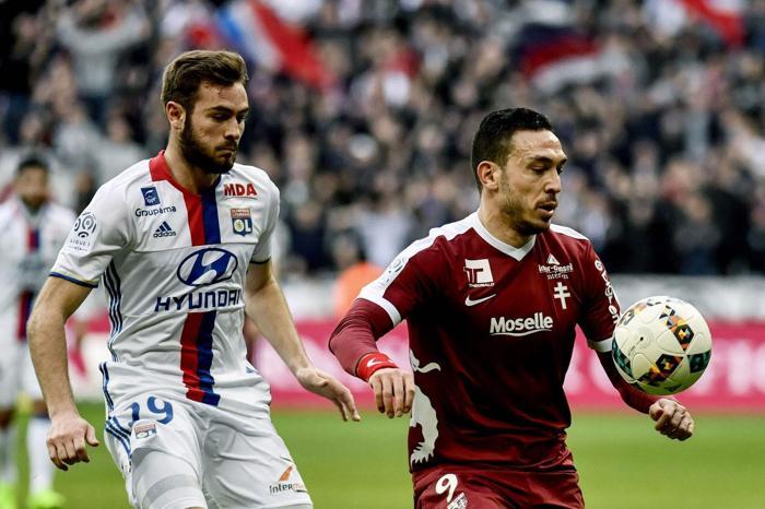 MEVLÜT ERDİNÇ - Forma giydiği takımlar: Metz, Hannover, Guingamp, St Etienne, Rennes, PSG, Sochaux
