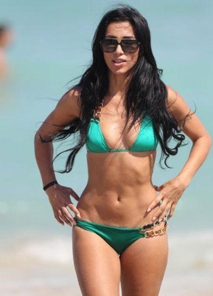Almanyanın Kim Kardashianı Metisha Schaefer Miamide