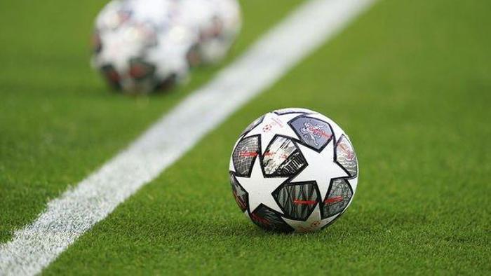 Milli futbolcularımız Hakan Çalhanoğlu, Merih Demiral ve Ozan Kabaka şok